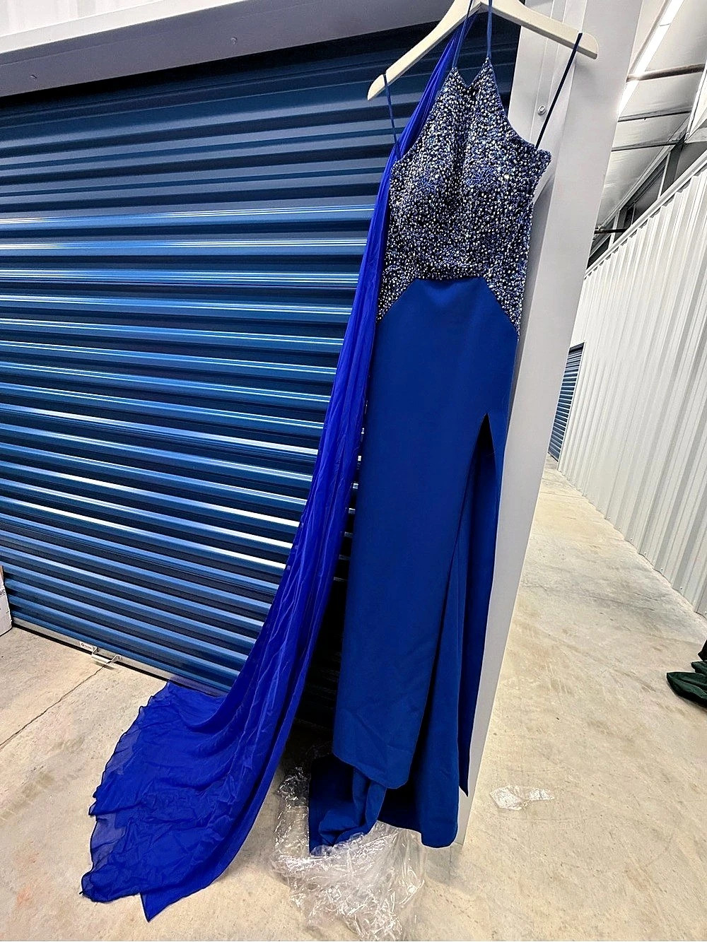 JOVANI Couture Blue Silk Blend Maxi Gown Size 6 like new!